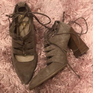 Seychelles Tan Suede Chunky Lace-Up Heels